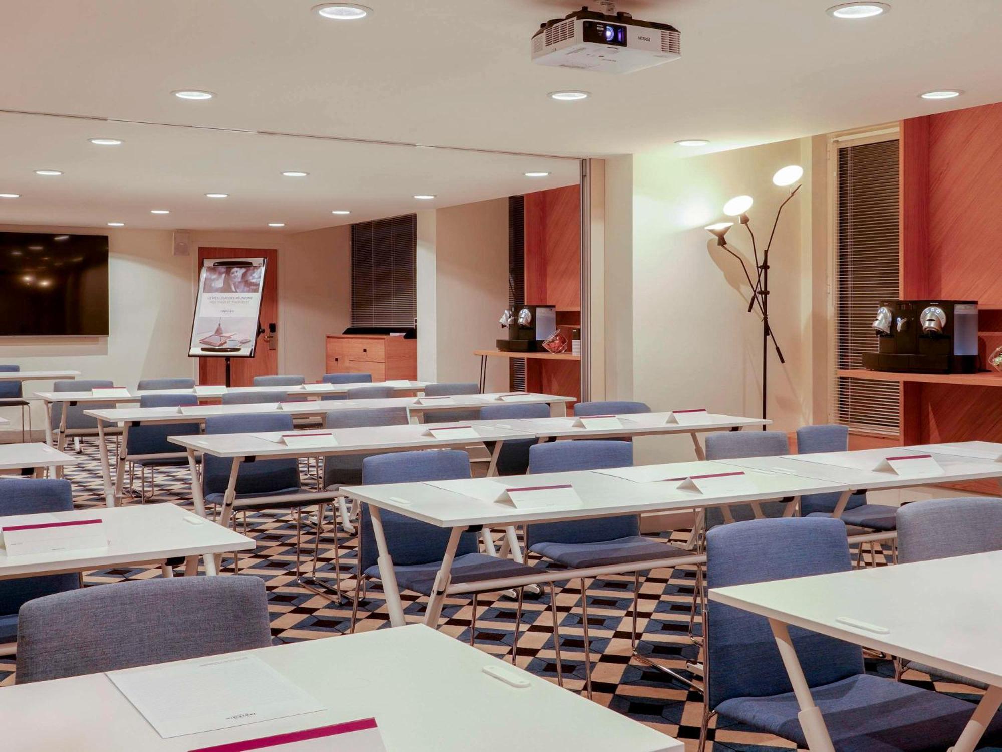 Mercure Centre Prado Vélodrome 4*