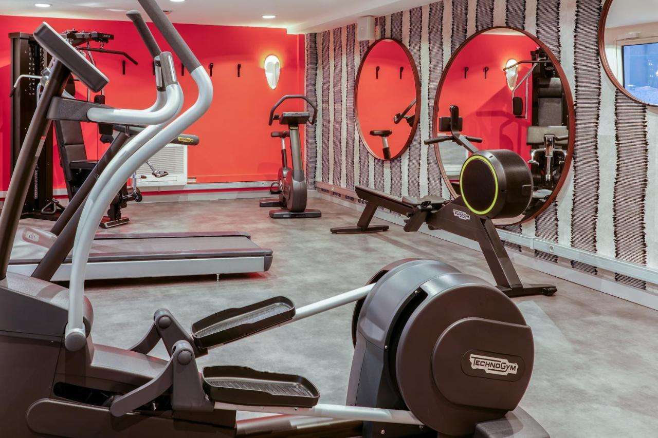 Mercure Centre Prado Velodrome Hotel 4*