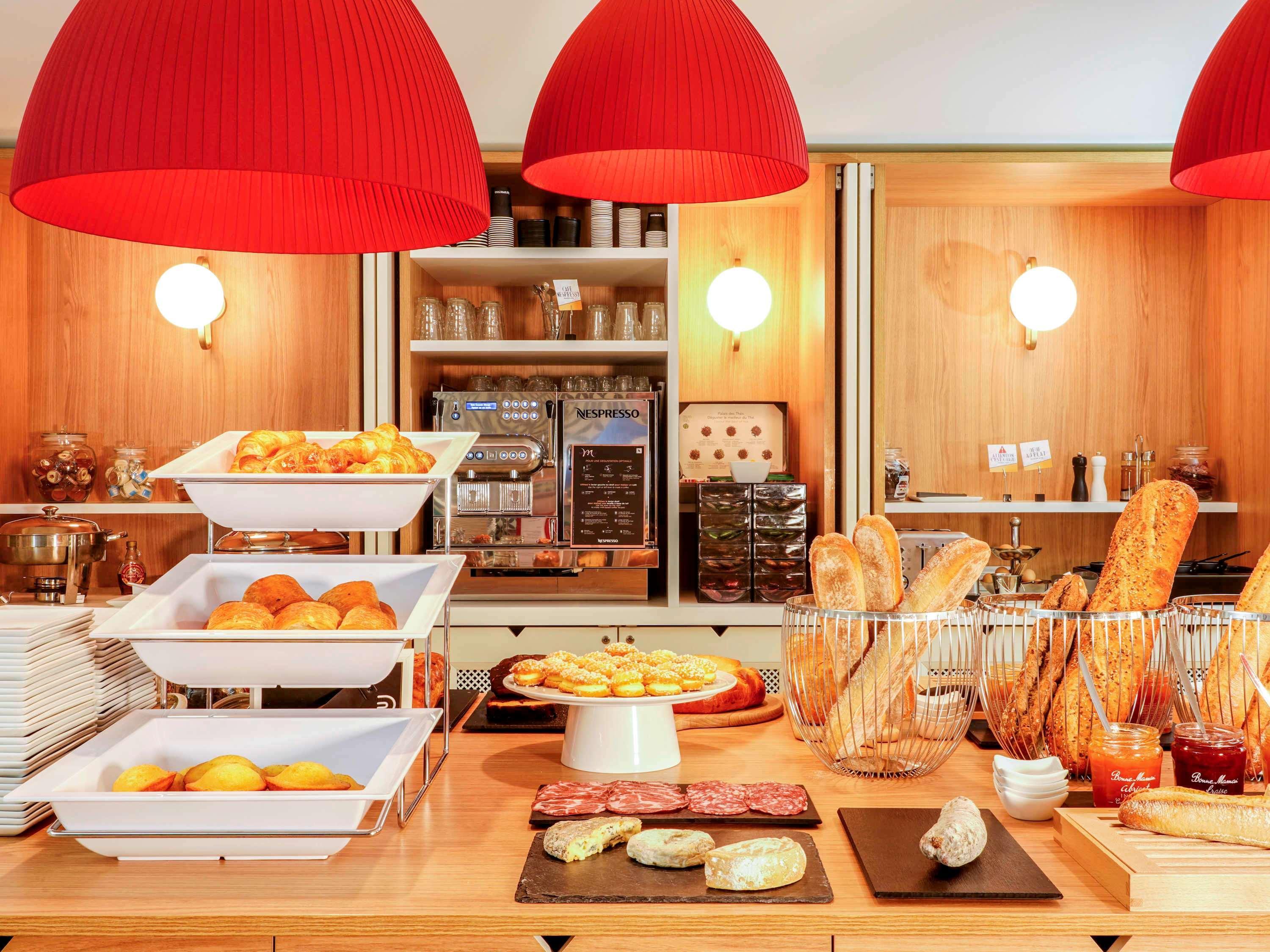 Mercure Centre Prado Velodrome Hotel